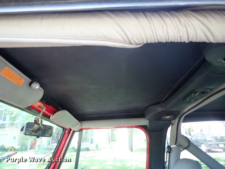 image for item DE5414 1990 Jeep Wrangler SUV