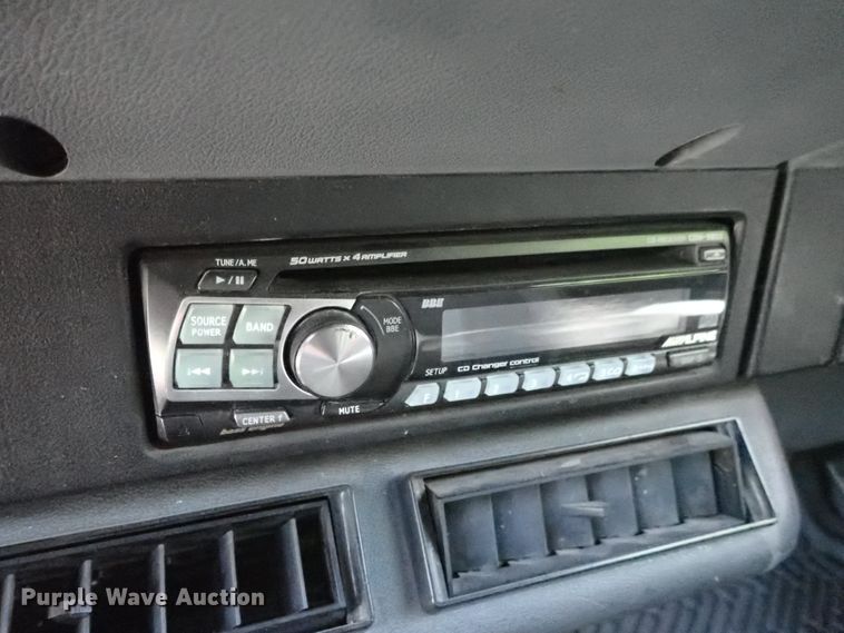 image for item DE5414 1990 Jeep Wrangler SUV