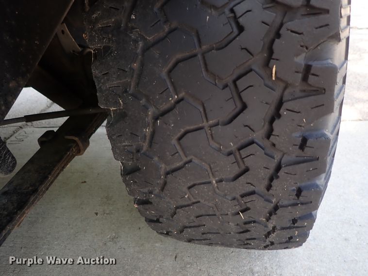 image for item DE5414 1990 Jeep Wrangler SUV