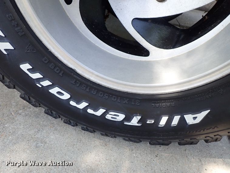 image for item DE5414 1990 Jeep Wrangler SUV