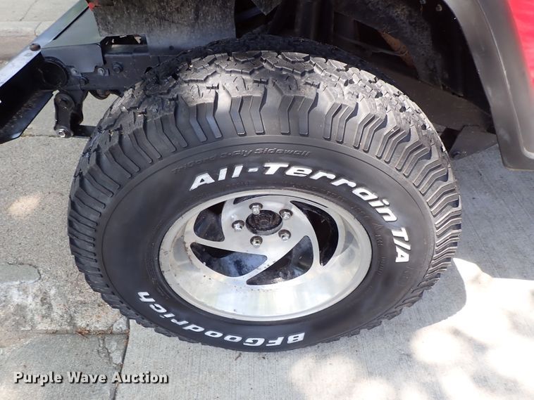 image for item DE5414 1990 Jeep Wrangler SUV