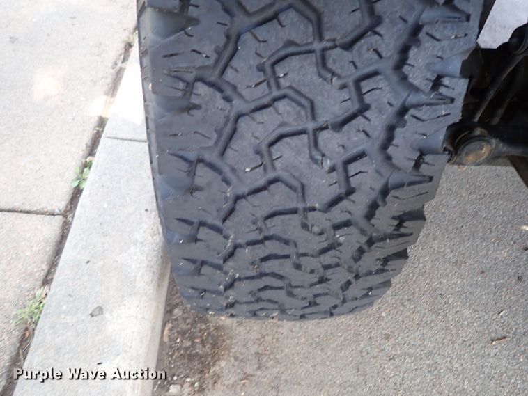 image for item DE5414 1990 Jeep Wrangler SUV