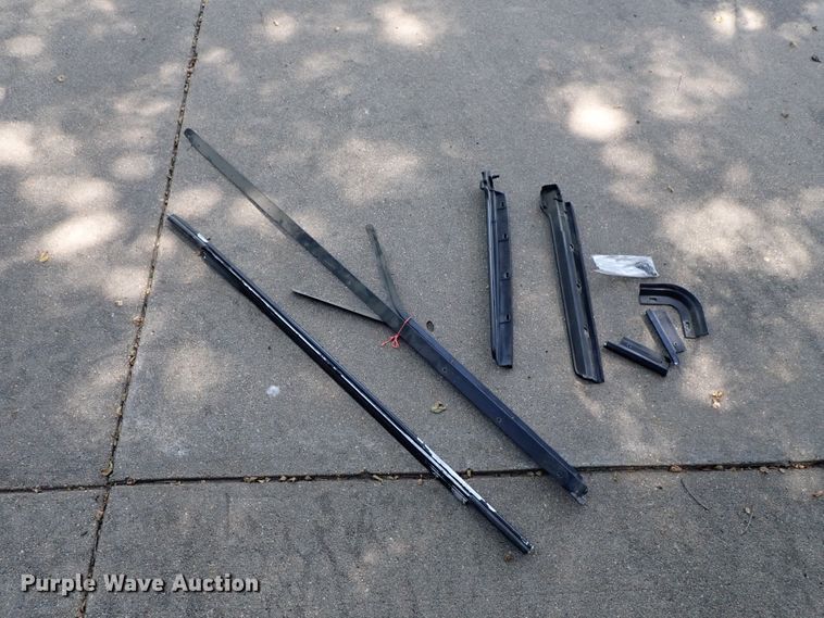 image for item DE5414 1990 Jeep Wrangler SUV