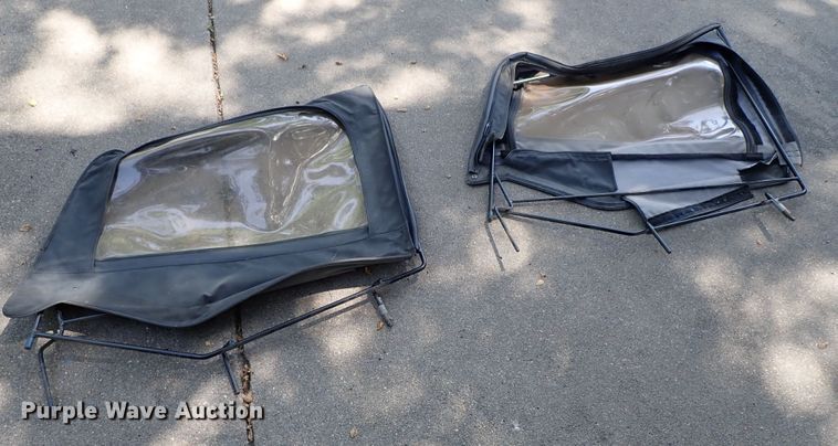 image for item DE5414 1990 Jeep Wrangler SUV