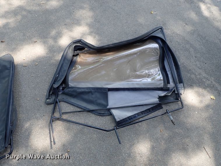 image for item DE5414 1990 Jeep Wrangler SUV