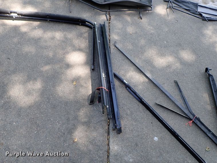 image for item DE5414 1990 Jeep Wrangler SUV