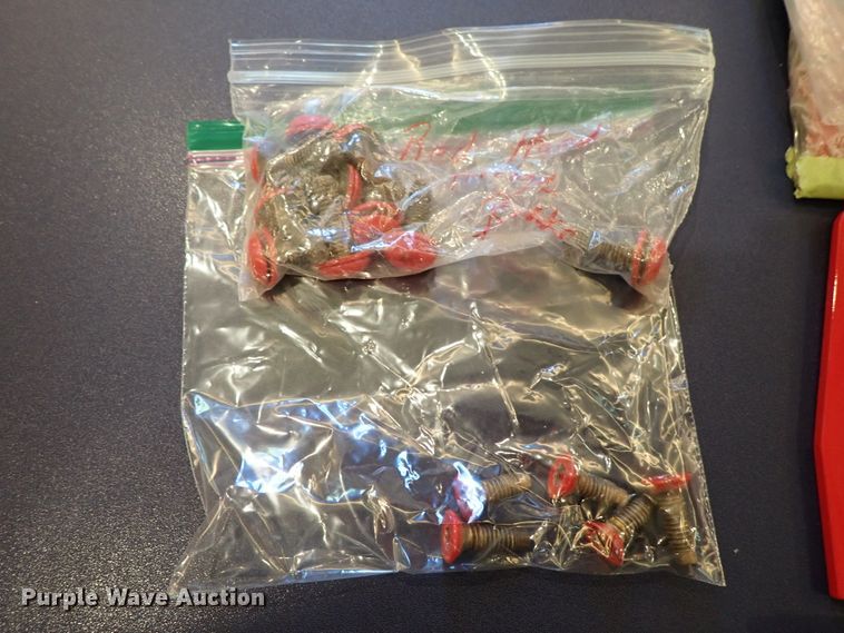 image for item DE5414 1990 Jeep Wrangler SUV