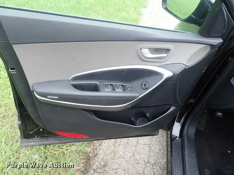 image for item DE5417 2018 Hyundai Santa Fe SUV