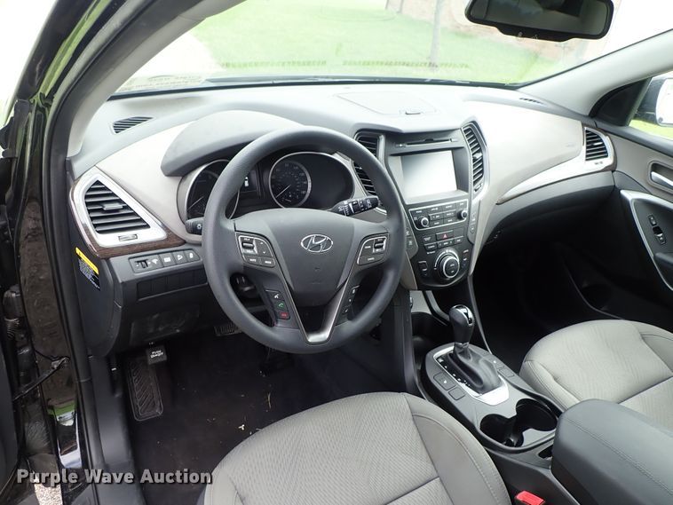 image for item DE5417 2018 Hyundai Santa Fe SUV