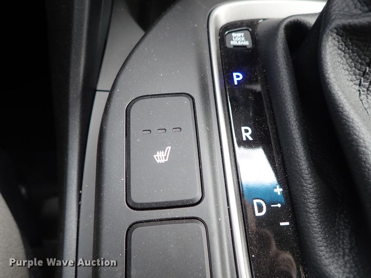 image for item DE5417 2018 Hyundai Santa Fe SUV