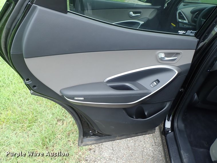 image for item DE5417 2018 Hyundai Santa Fe SUV