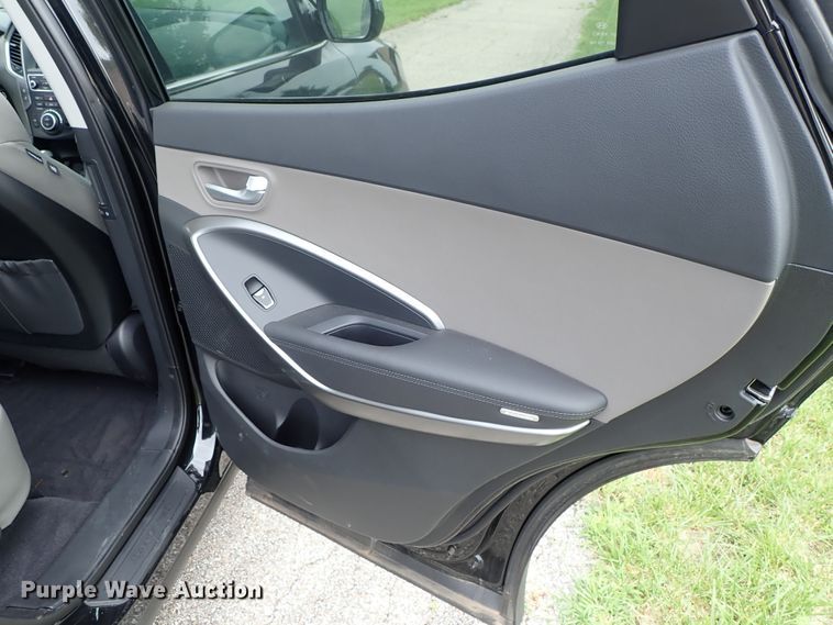 image for item DE5417 2018 Hyundai Santa Fe SUV