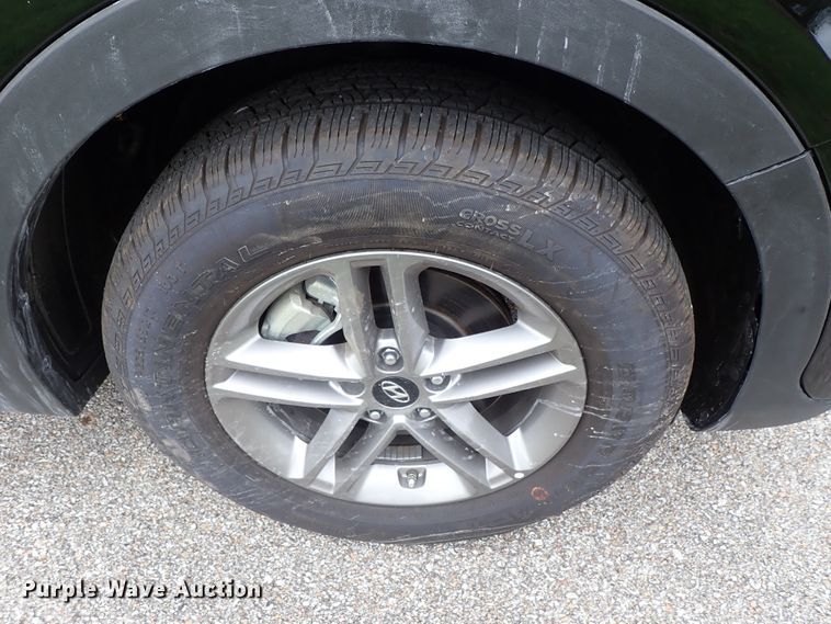 image for item DE5417 2018 Hyundai Santa Fe SUV