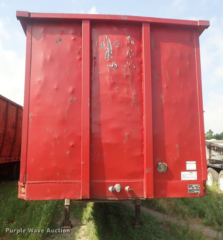 image for item DE5418 1965 Monon scrap trailer