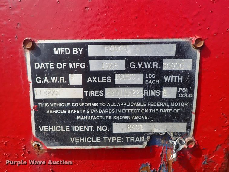 image for item DE5418 1965 Monon scrap trailer