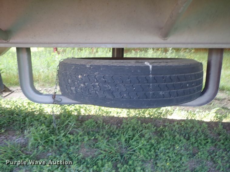 image for item DE5418 1965 Monon scrap trailer