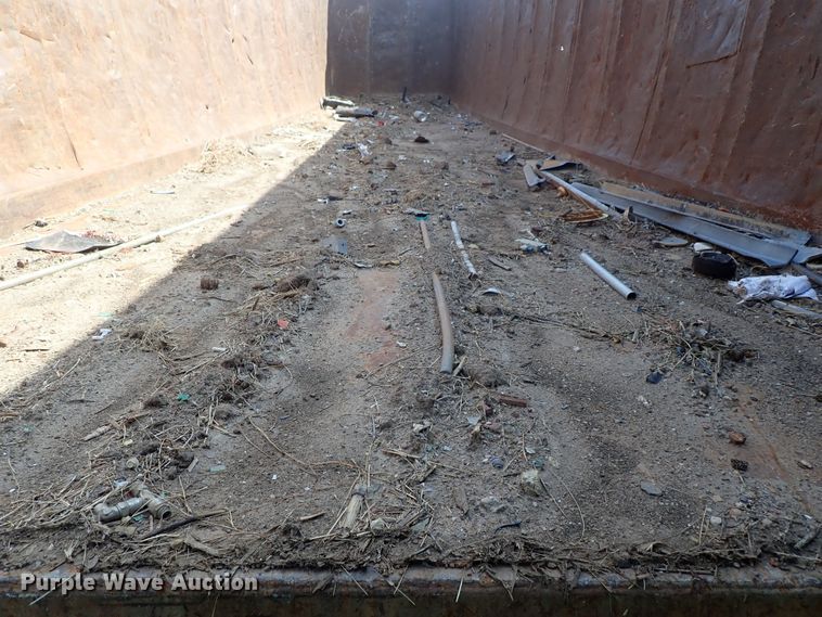 image for item DE5418 1965 Monon scrap trailer