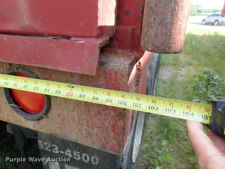 image for item DE5418 1965 Monon scrap trailer