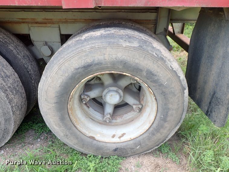 image for item DE5418 1965 Monon scrap trailer