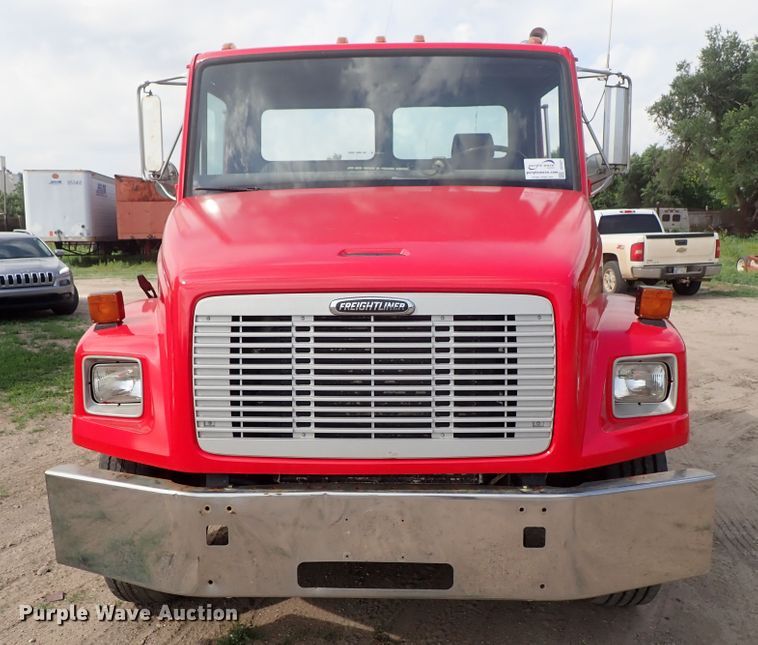 image for item DE5421 1993 Freightliner FL80 roll off container truck