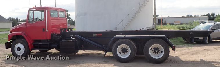 image for item DE5421 1993 Freightliner FL80 roll off container truck