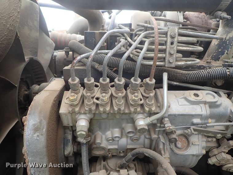 image for item DE5421 1993 Freightliner FL80 roll off container truck