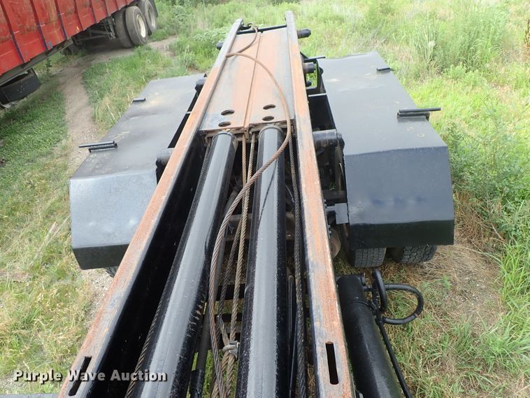 image for item DE5421 1993 Freightliner FL80 roll off container truck