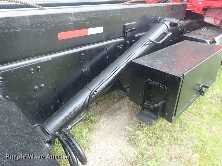 image for item DE5421 1993 Freightliner FL80 roll off container truck