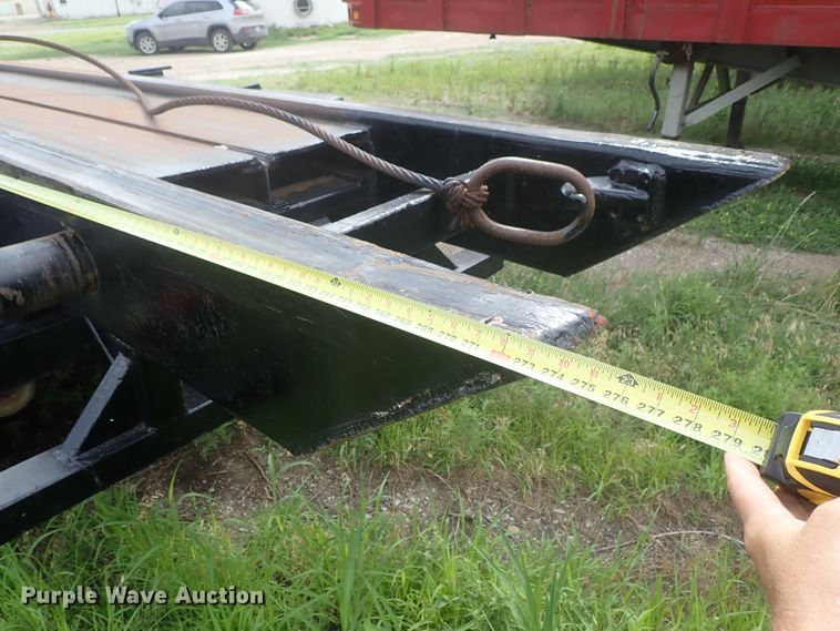 image for item DE5421 1993 Freightliner FL80 roll off container truck