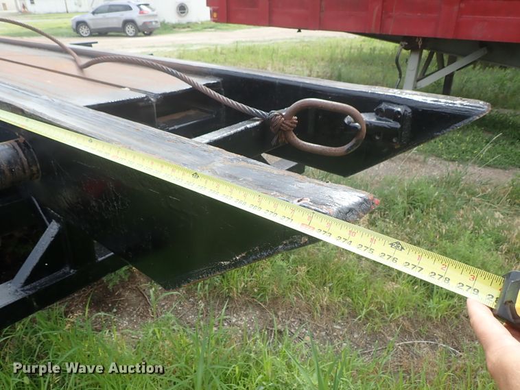 image for item DE5421 1993 Freightliner FL80 roll off container truck