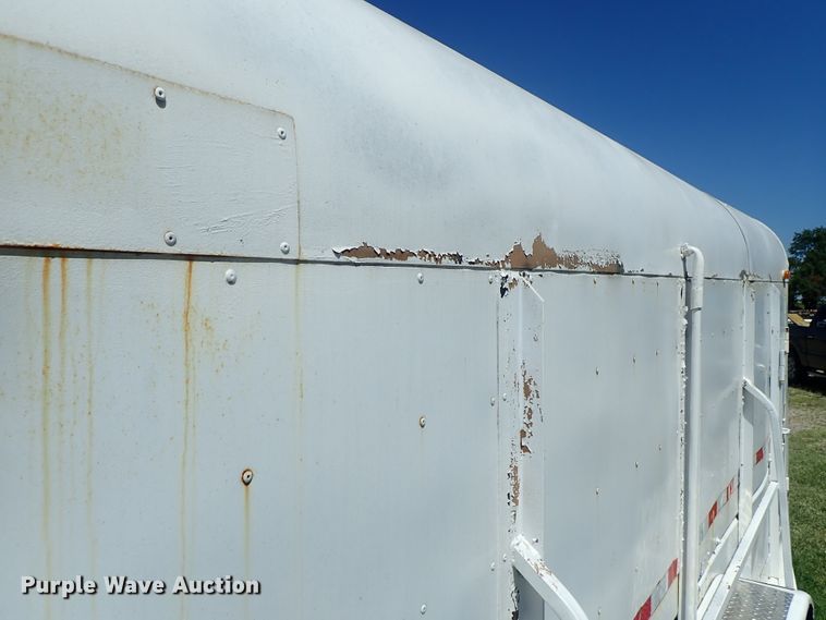 image for item DE5445 1971 JW utility trailer