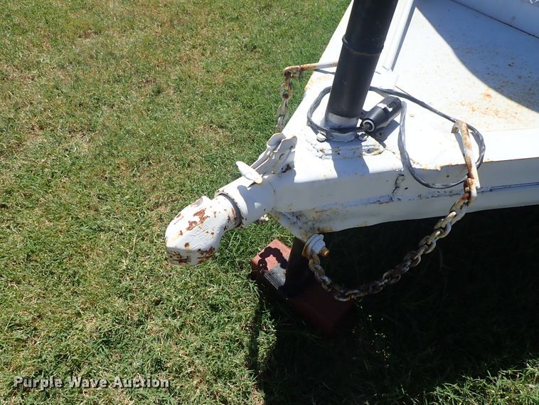 image for item DE5445 1971 JW utility trailer