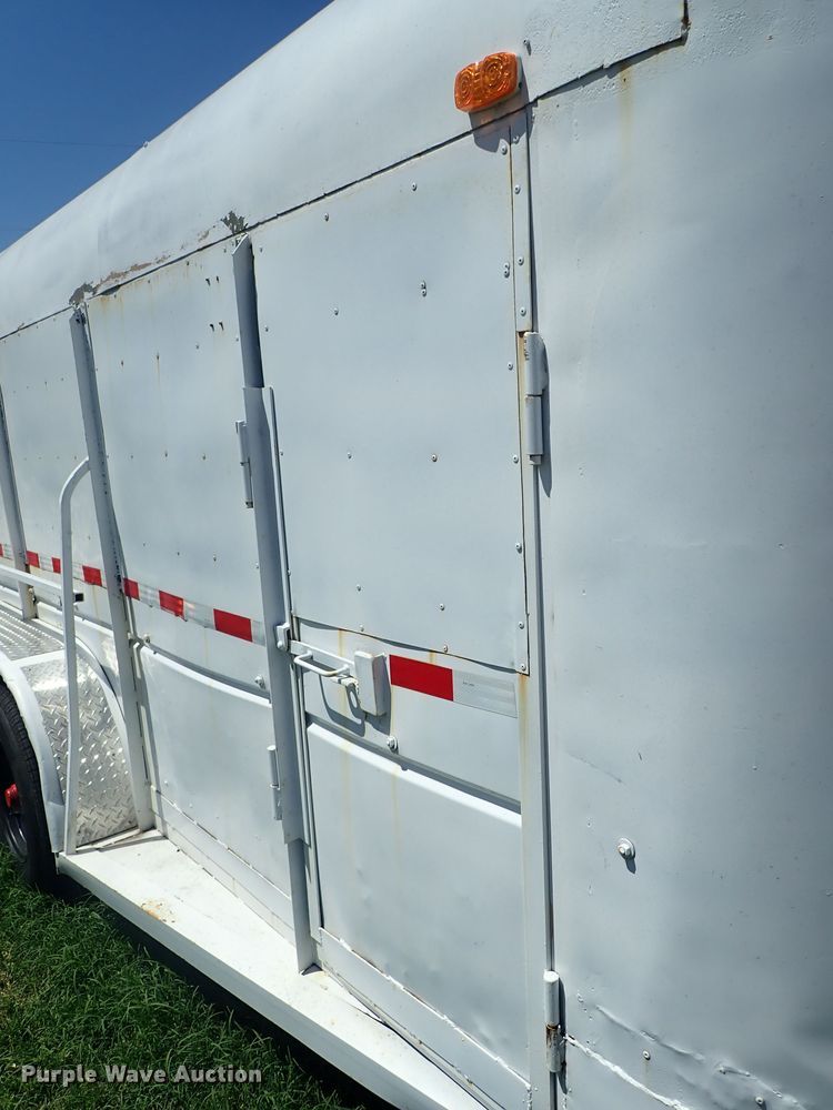 image for item DE5445 1971 JW utility trailer