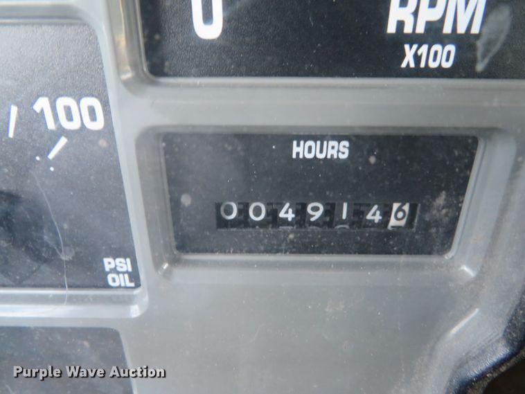 image for item DE8133 2000 International 4700 box truck