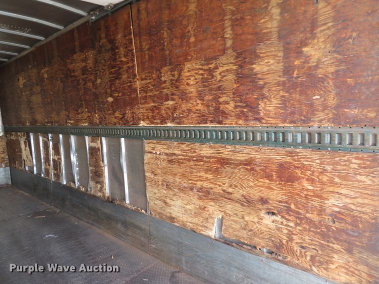 image for item DE8133 2000 International 4700 box truck