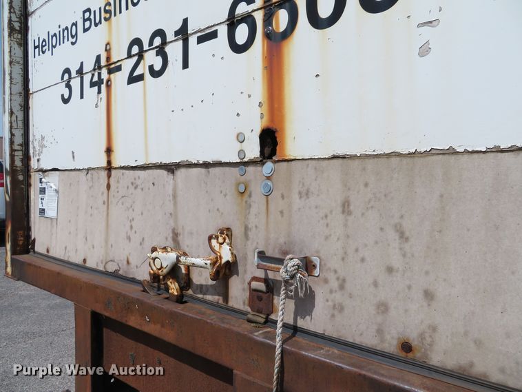 image for item DE8134 1995 Ford F700 box truck