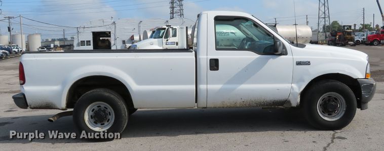 image for item DE8155 2003 Ford F250 Super Duty XL pickup truck