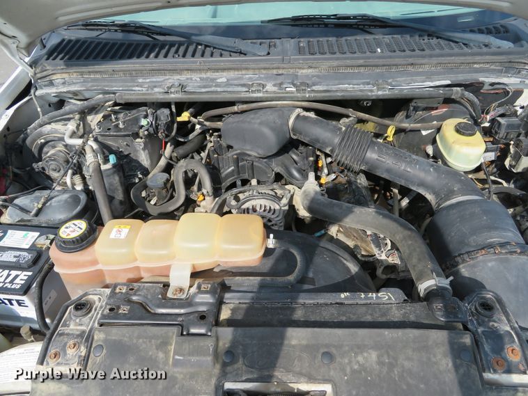 image for item DE8155 2003 Ford F250 Super Duty XL pickup truck