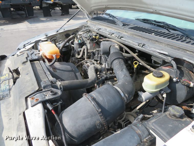 image for item DE8155 2003 Ford F250 Super Duty XL pickup truck