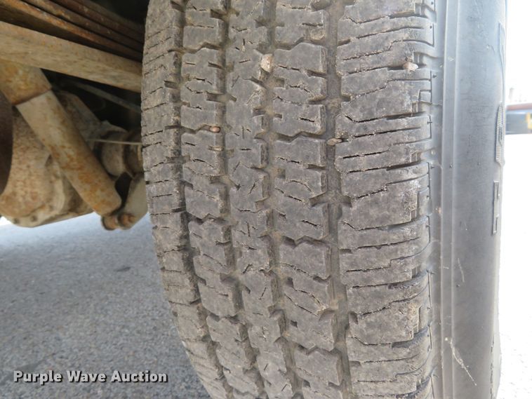 image for item DE8155 2003 Ford F250 Super Duty XL pickup truck