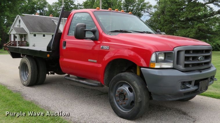 image for item DE8159 2004 Ford F550 Super Duty XL flatbed truck