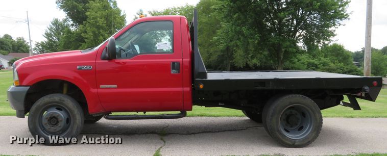 image for item DE8159 2004 Ford F550 Super Duty XL flatbed truck