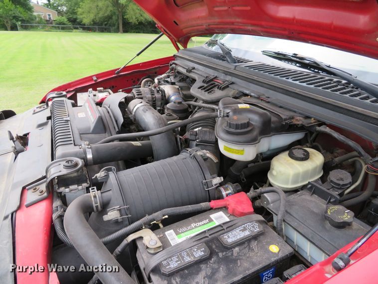 image for item DE8159 2004 Ford F550 Super Duty XL flatbed truck