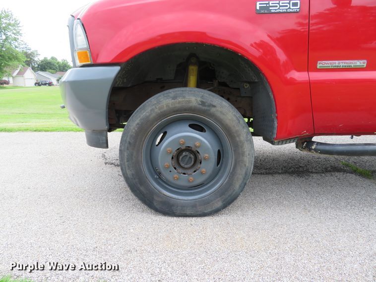 image for item DE8159 2004 Ford F550 Super Duty XL flatbed truck