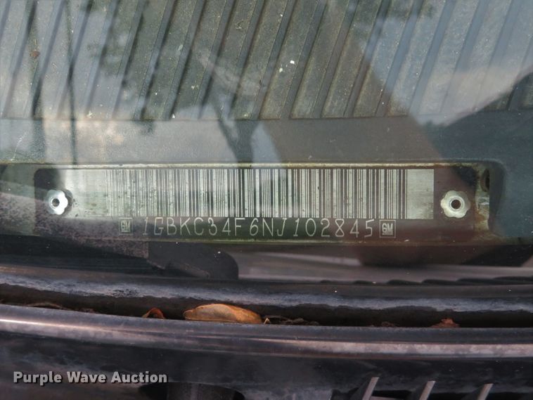 image for item DE8172 1992 Chevrolet C3500HD box truck