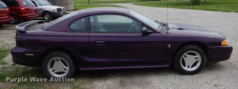 image for item DE8447 1996 Ford Mustang SRS