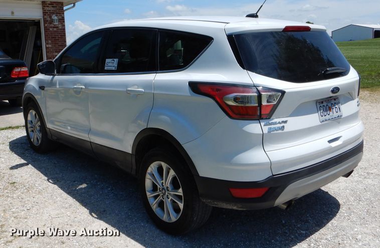 image for item DE8510 2017 Ford Escape SE SUV