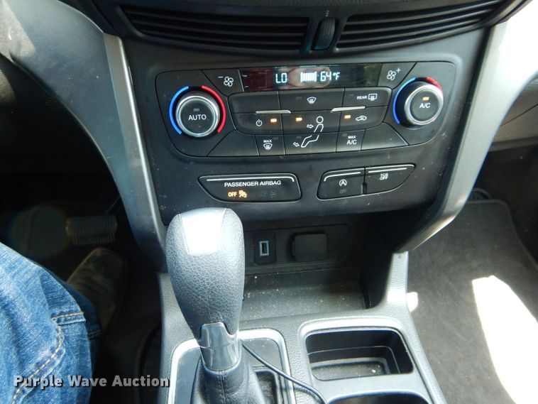 image for item DE8510 2017 Ford Escape SE SUV