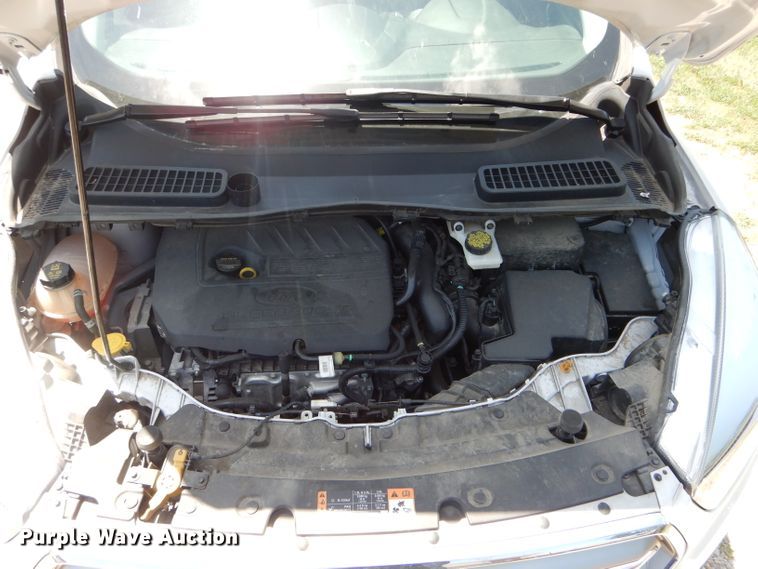 image for item DE8510 2017 Ford Escape SE SUV