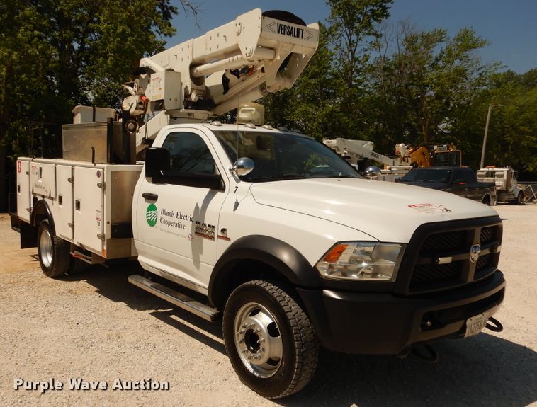 image for item DF6598 2013 Dodge Ram 5500 bucket truck